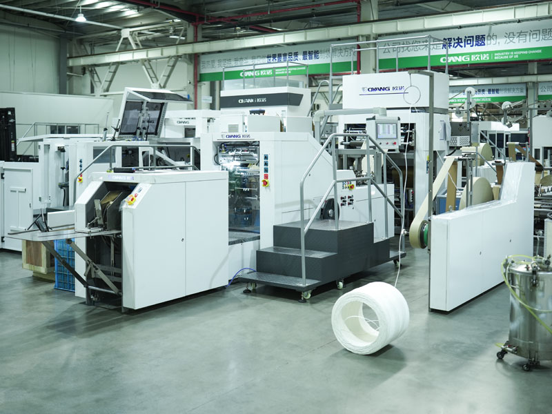 OYANG Machinery Серия машин для изготовления бумажных пакетов с квадратным дном и витой ручкой онлайн